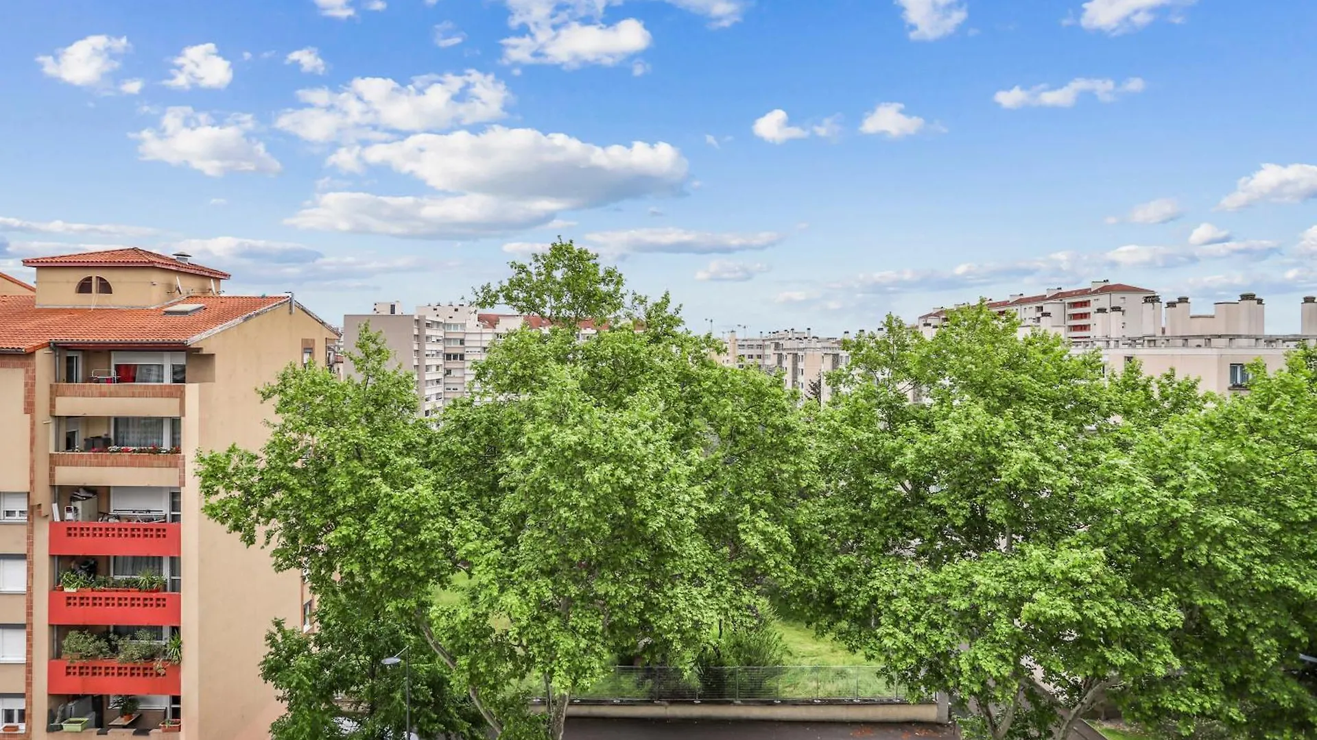 Cosy Et Calme Villeurbanne Centre 0*,